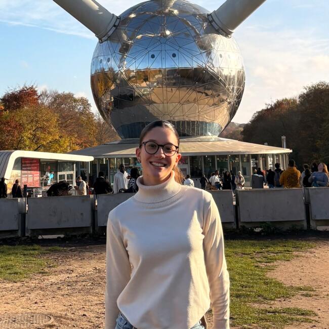 Babysitter a Caerano di San Marco: Carlotta