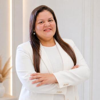 Babysitter Balneário Camboriú: Mariah Baiba.