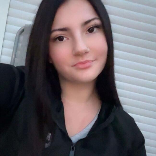 Babysitter in Binche: Klara