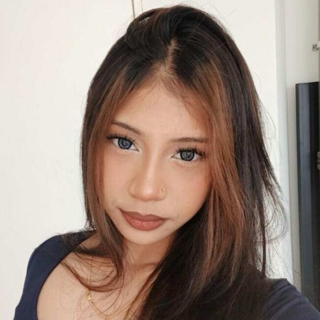 Babysitter in Singapore: Jennifer