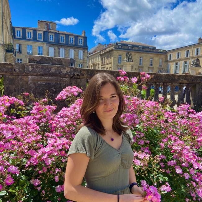 Babysitter in Bordeaux: Célia