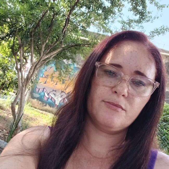 Babysitter in São Paulo: ELAINE