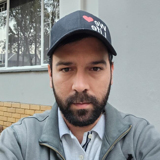 Babysitting job in Pretoria: Dr. Victor Figueroa