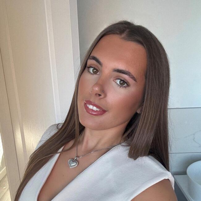 Babysitter in Rochford: Ellie