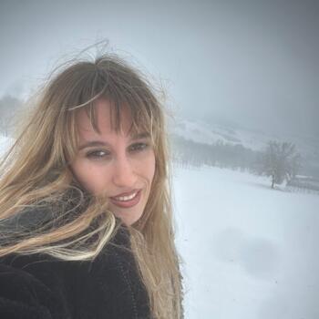 Babysitter Stradella: Xhoana