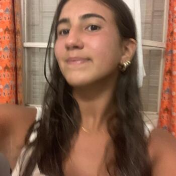 Babysitter em Estoril: Alice