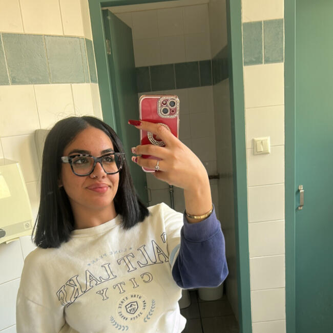 Babysitter in Alimos: Σάρα