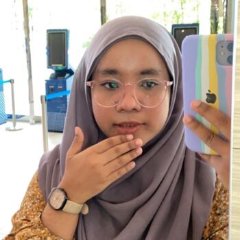 Babysitter in Shah Alam: Amni