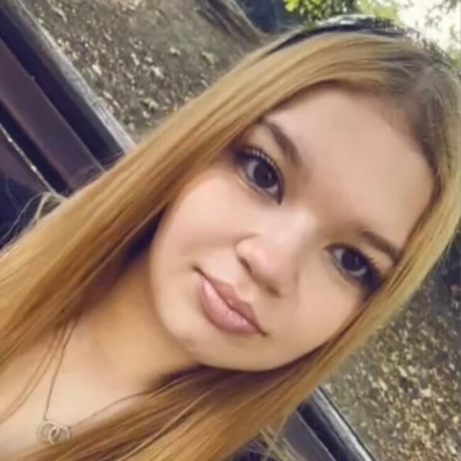 Babysitter in Woluwe-Saint-Pierre - Sint-Pieters-Woluwe: Aya
