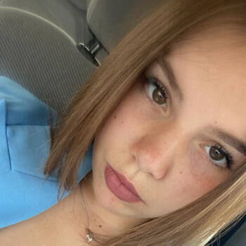 Babysitter in Montelabbate: Asya