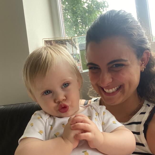 Babysitter em Lisboa: Roberta