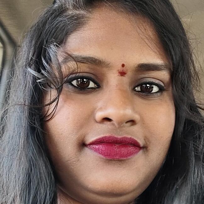 बंगलौर में बेबीसिटर: Santhoshi