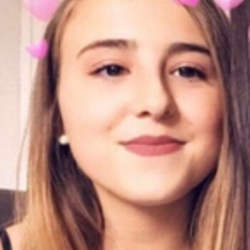 Job de garde d'enfants à Valence: job de garde d'enfants Julie