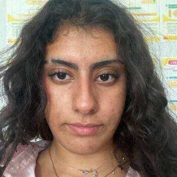 Babysitter in Épinay-sur-Seine: Safia