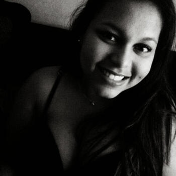 Babysitter in Amares: Karina