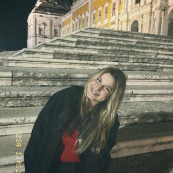 Babysitter em Mafra: Laura