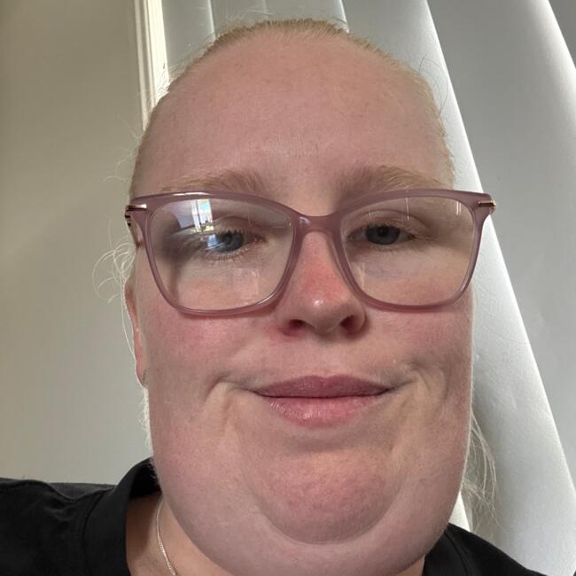 Baby-sitter in Toowoomba: Brooke