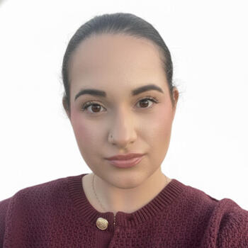 Babysitter in Saint-Etienne: Anna