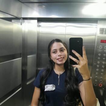 Babysitter in Caracas: Emmily