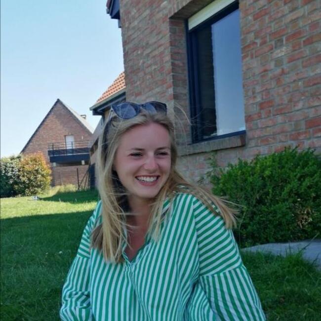 Babysitter in Cappelle-en-Pévèle: Julie