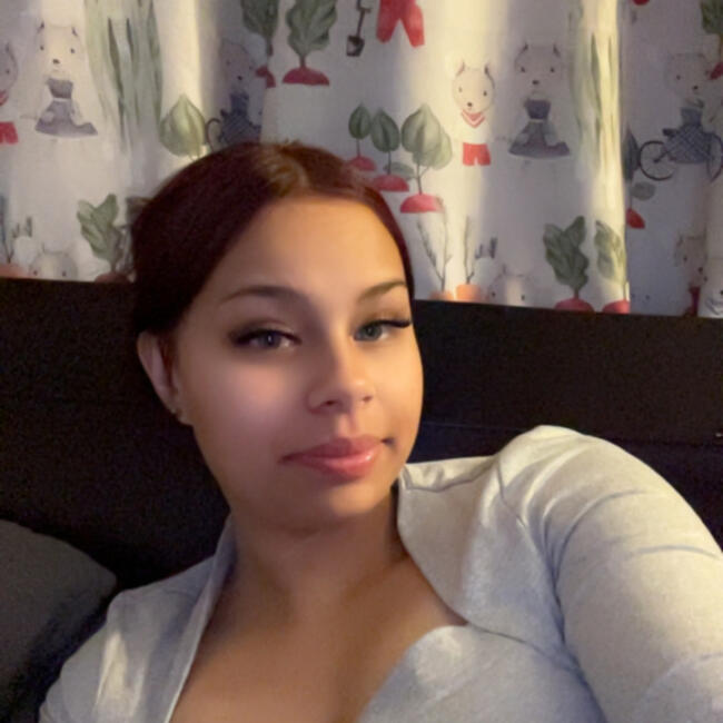 Babysitter in Gisborne: Rayne