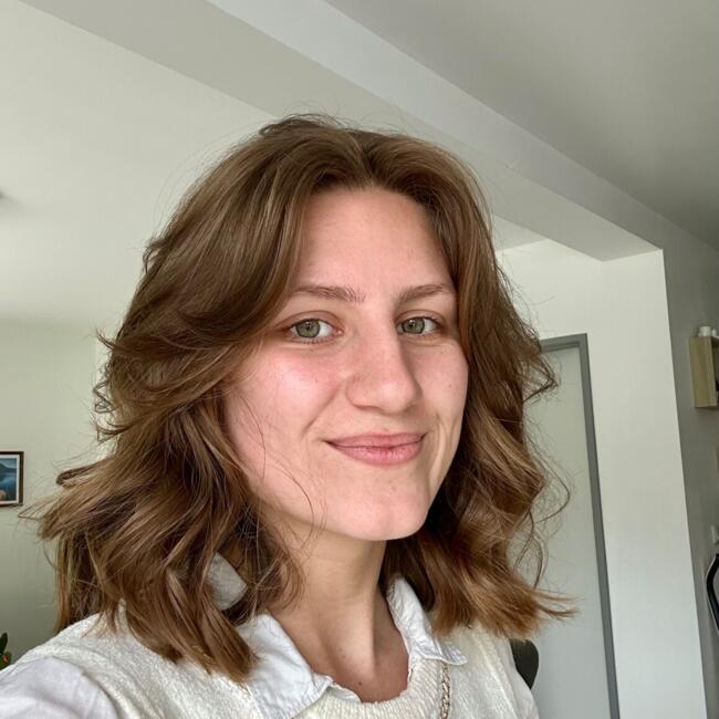 Babysitter in Sevrier: Florine