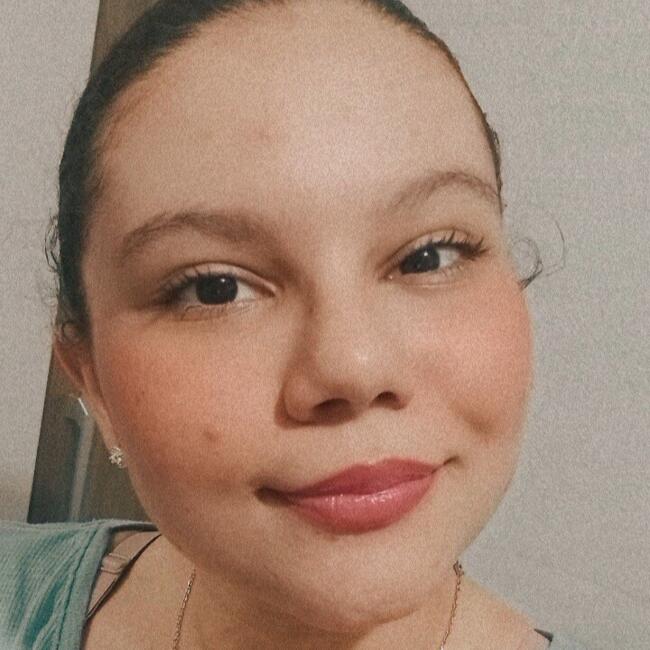 Babysitter in Maracanaú: Julia