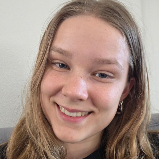 Babysitter in Oosterwolde: Elin