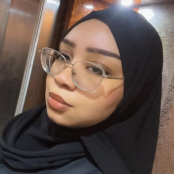 جليسة أطفال في جدة: نجوى