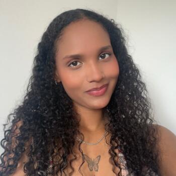 Babysitter in Brasília: Gabriela Anselmo