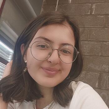 Babysitter em Rio de Mouro: Jéssica