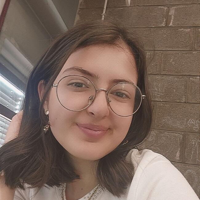 Babysitter in Rio de Mouro: Jéssica