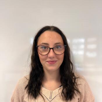 Babysitter in La Bazoche-Gouet: Vanina