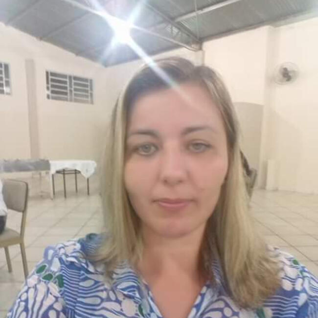 Babysitter in Presidente Prudente: Clariana