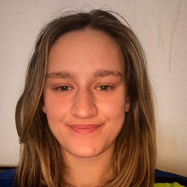 Babysitter in Saint-Galmier: Noémie