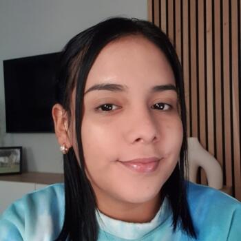 Babysitter in Madrid: Emily