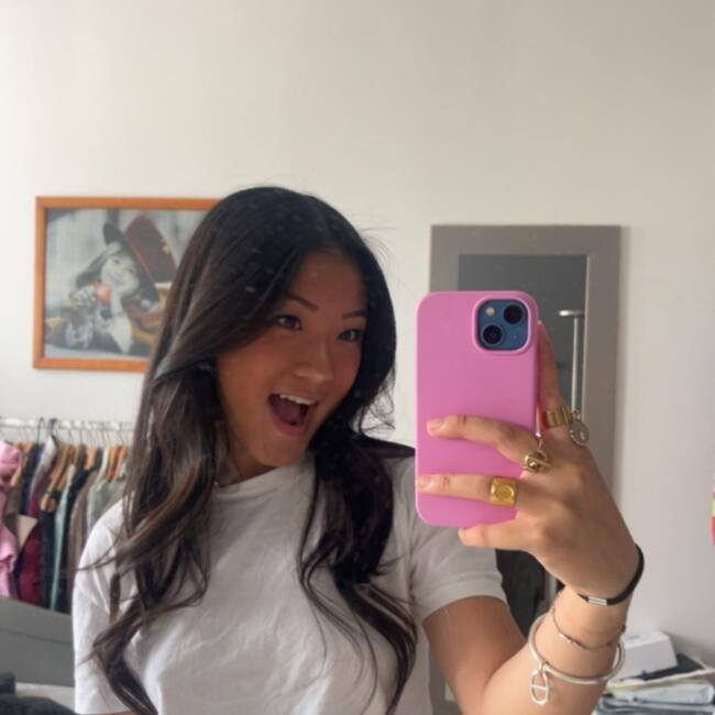 Babysitter in Courbevoie: Angélina