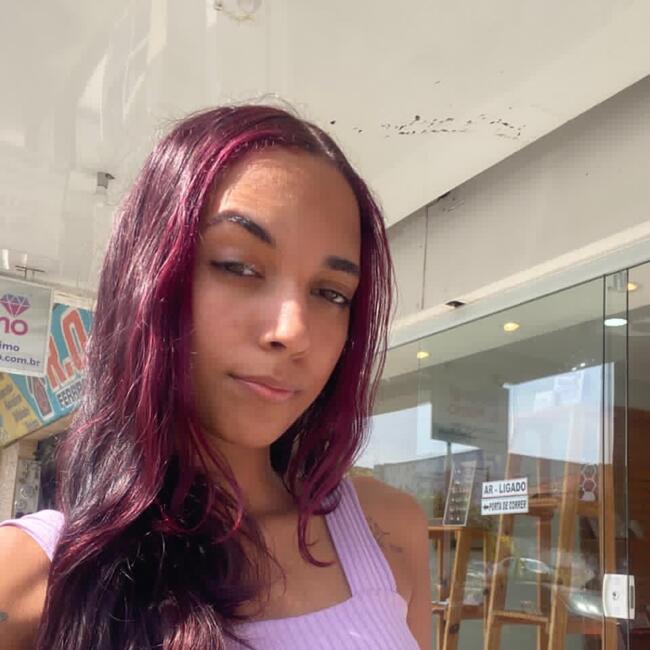 Babá em Rio das Ostras: Raiane