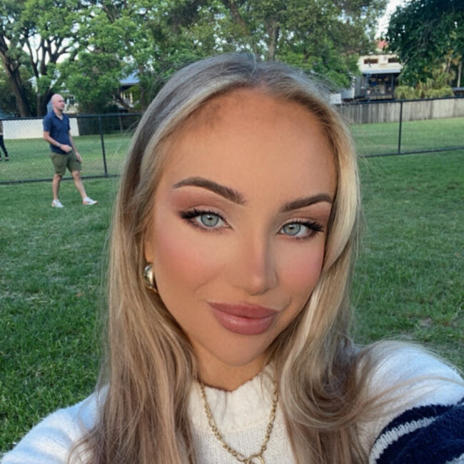 Babysitter in Brisbane: Laila