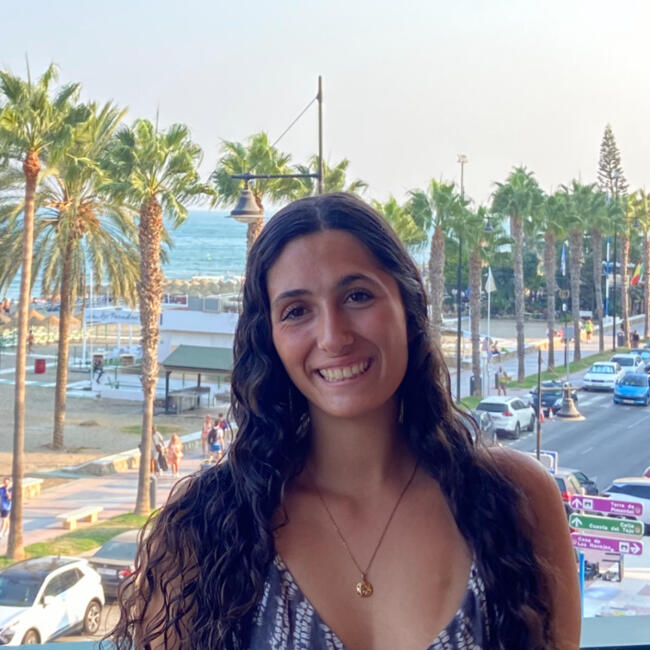 Babysitter in Pamplona: Natalia