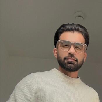 Babysitting job in Leicester: babysitting job Hafiz