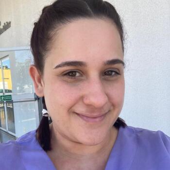 Babá em Goiânia: Stéfane