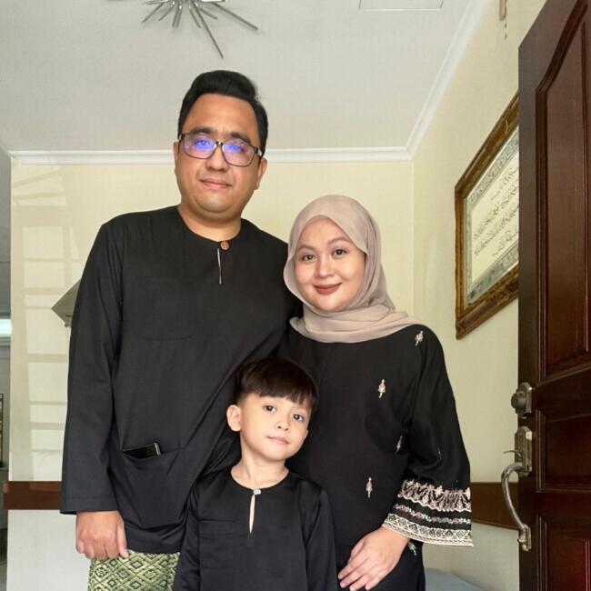 Babysitting job in Kulai: Adibah