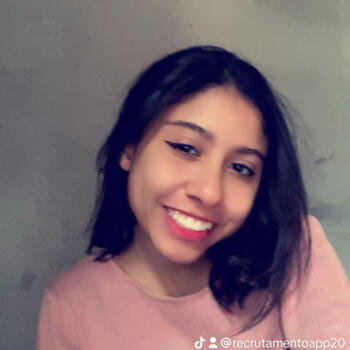 Babá em Atibaia: Camila