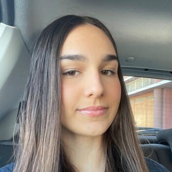 Babysitter in Valbom: Luana