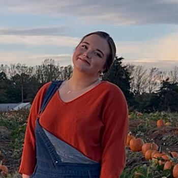 Babysitter in Roanoke: Hailey
