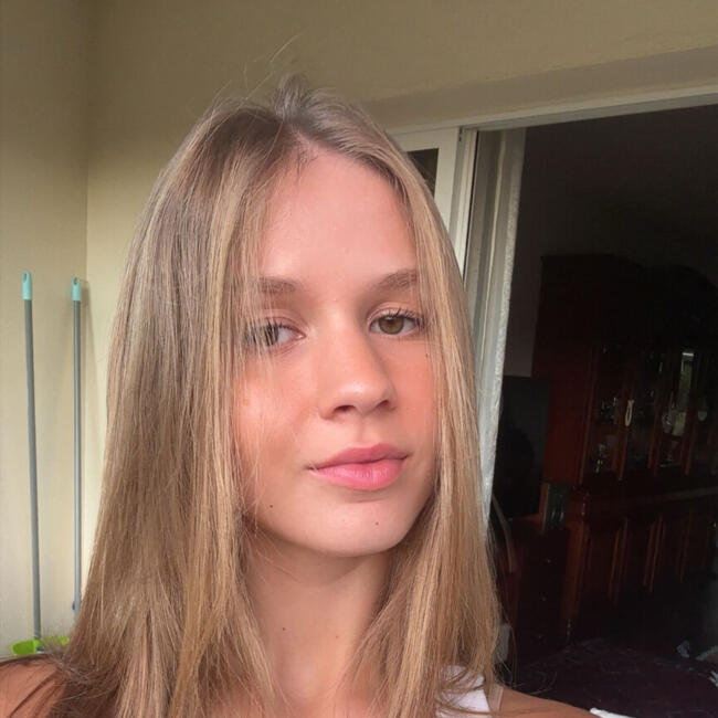 Babysitter in Funchal: Inês