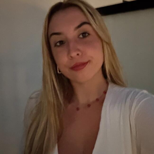 Babysitter in Châtillon-Coligny: Lise