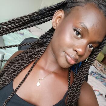 Babysitter in La Chapelle-sur-Erdre: Anaïs