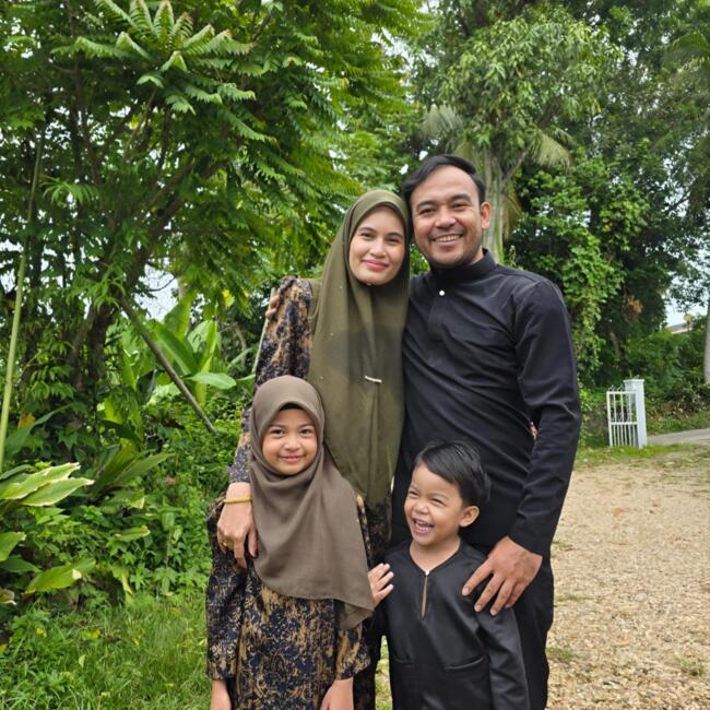 Babysitting job in Sepang: Asiahani